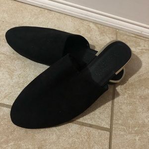 Black flat mules